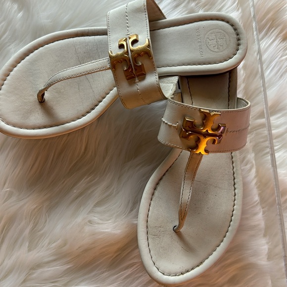 Tory Burch Everly Backless Thong Sandal in white, size 7 - Picture 3 of 6